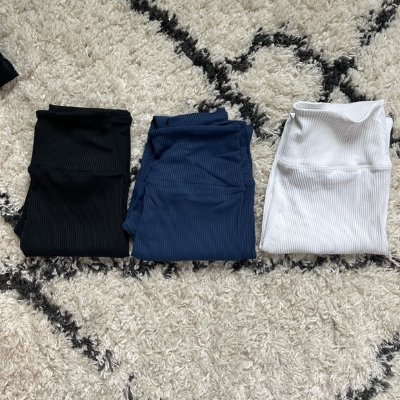 SET OF 3 pairs Year of Ours rubbed Veronica leggings. Medium. 3 for 1 deal! - Picture 2 of 6